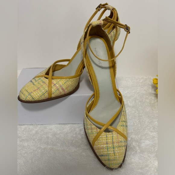 Nine West Yellow Quilted Heels💛 - Picture 2 of 8